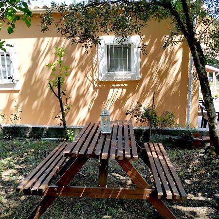 Family Holiday Apartment With Garden & Bbq Velonádes Dış mekan fotoğraf
