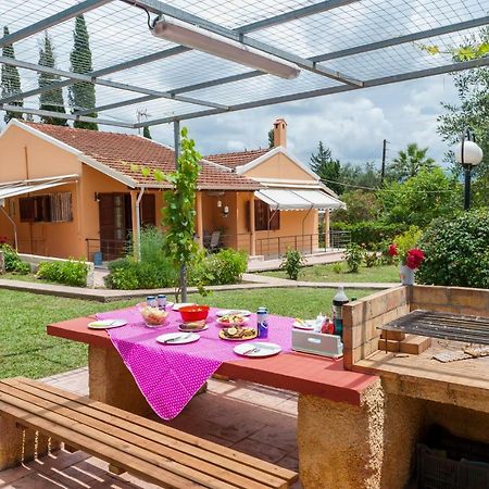 Family Holiday Apartment With Garden & Bbq Velonádes Dış mekan fotoğraf