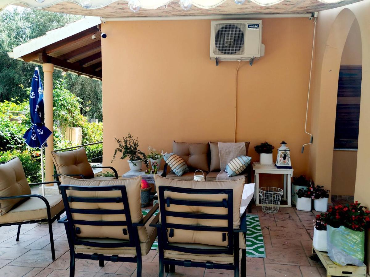 Family Holiday Apartment With Garden & Bbq Velonádes Dış mekan fotoğraf