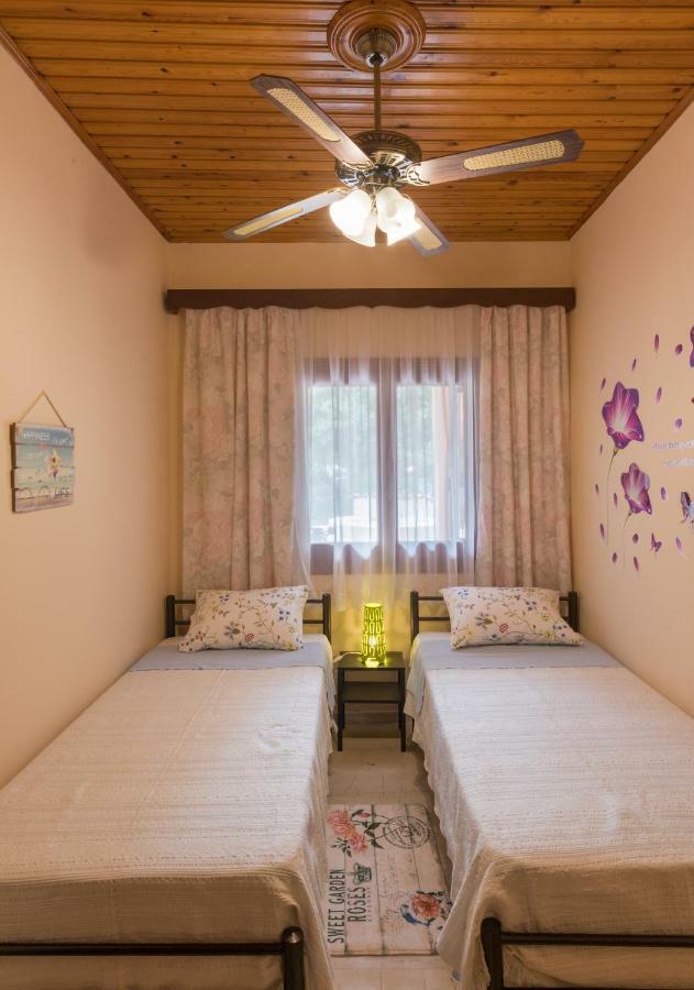 Family Holiday Apartment With Garden & Bbq Velonádes Dış mekan fotoğraf