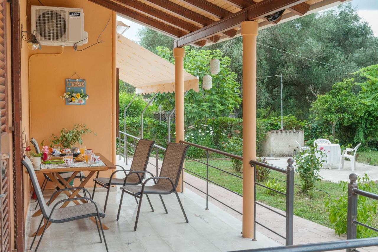 Family Holiday Apartment With Garden & Bbq Velonádes Dış mekan fotoğraf