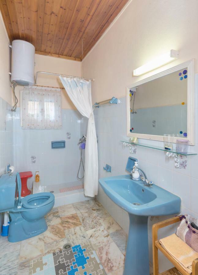 Family Holiday Apartment With Garden & Bbq Velonádes Dış mekan fotoğraf